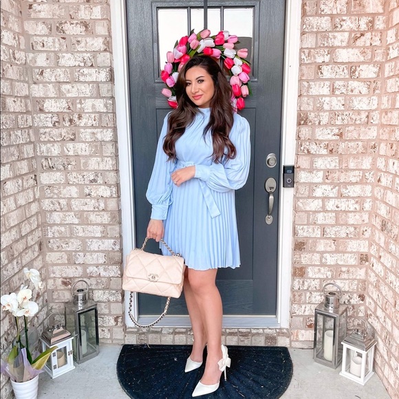 Baby blue Mock-neck Self Buckle Belted Pleated Dress - Picture 8 of 9